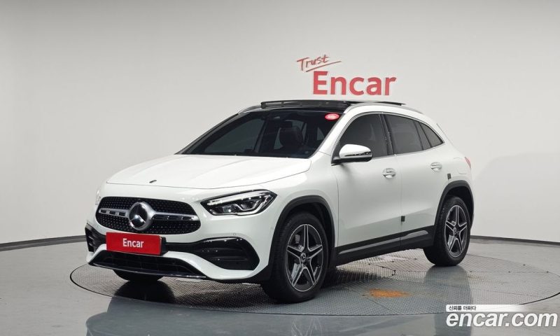 Mercedes Benz GLA-Class GLA250 4MATIC
