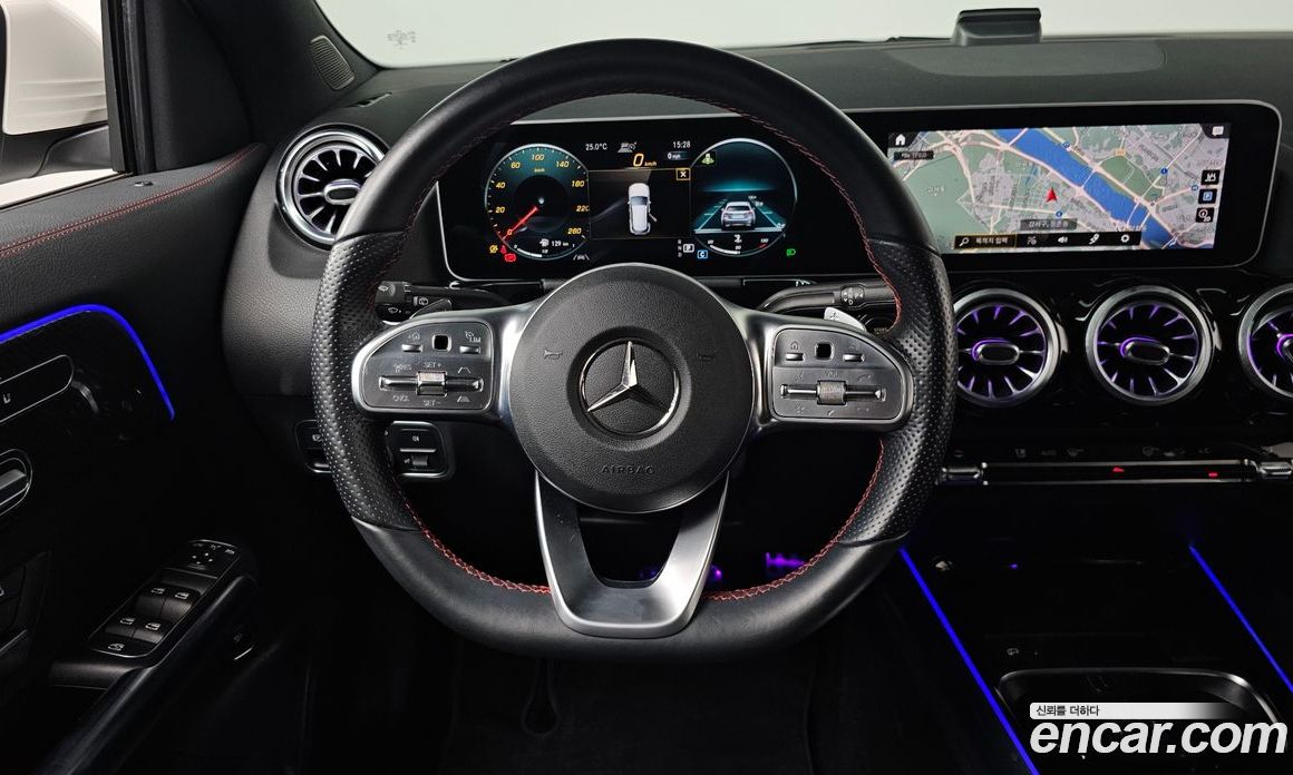 Mercedes Benz GLA-Class GLA250 4MATIC