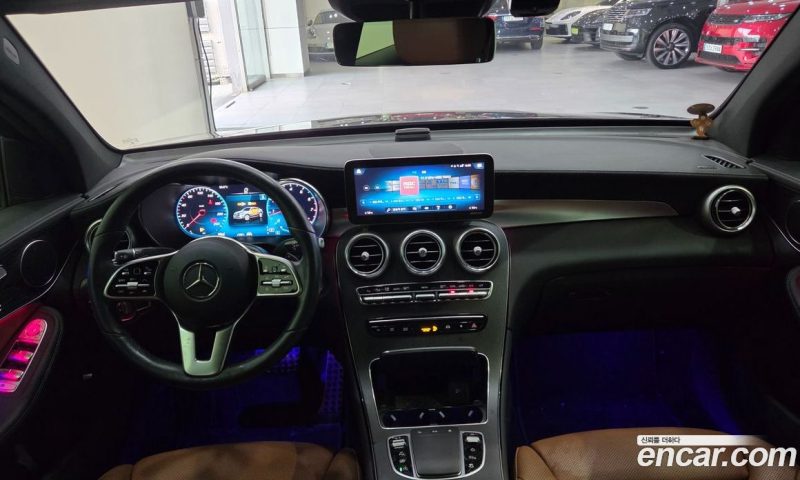 Mercedes Benz GLC-Class GCL300 4MATIC Coupe
