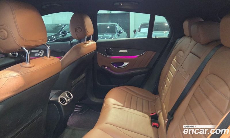 Mercedes Benz GLC-Class GCL300 4MATIC Coupe