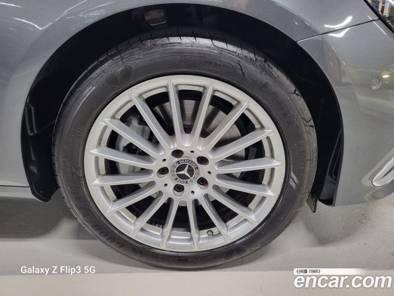 Mercedes Benz E-Class E250 Exclusive