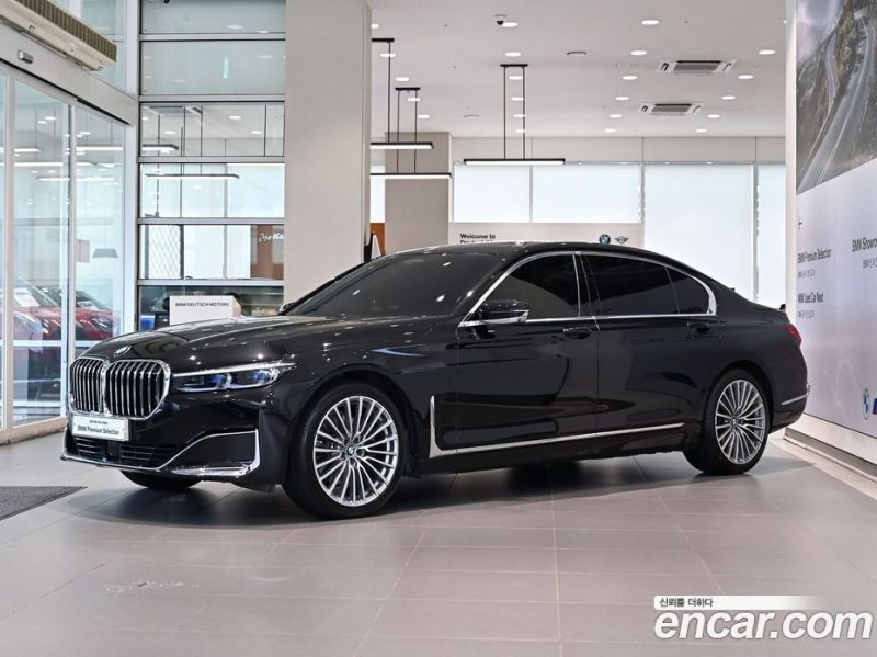BMW 7-Series 740Li xDrive Design Pure Excellence