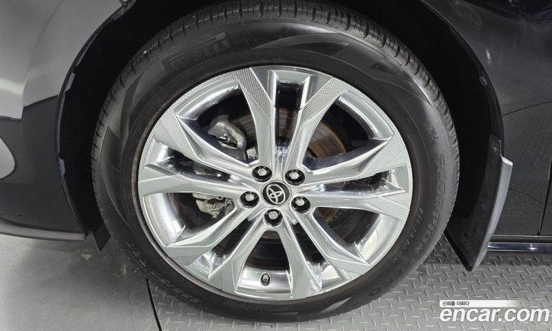 Toyota Sienna 2.5 Hybrid 2WD