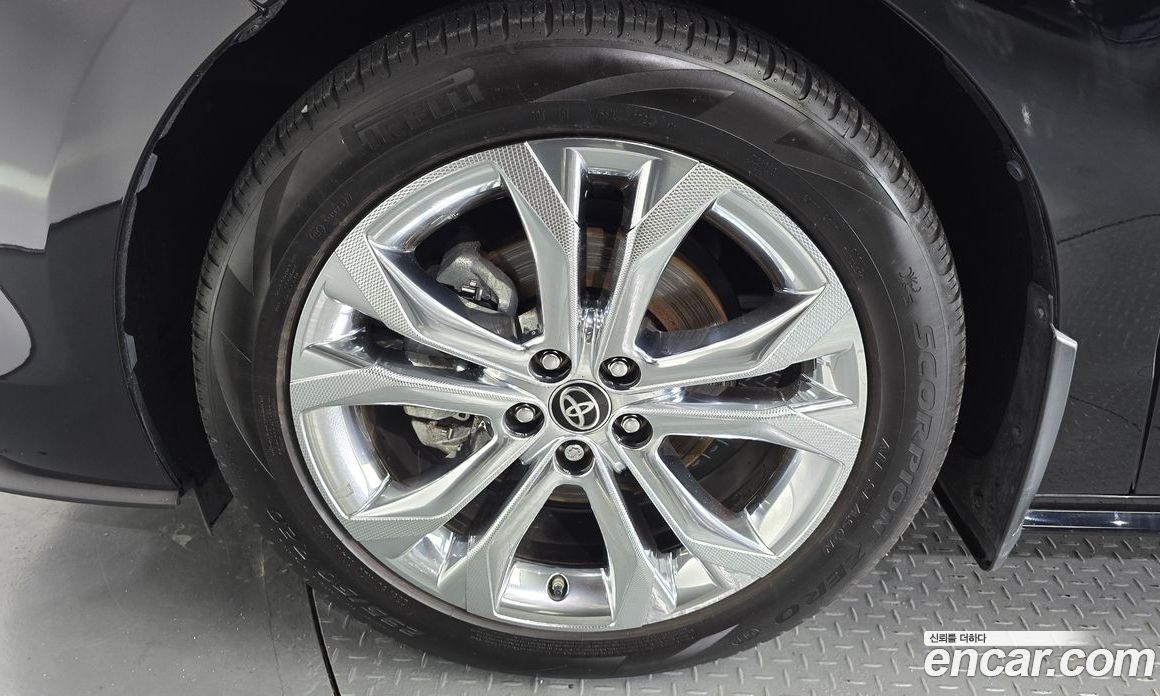 Toyota Sienna 2.5 Hybrid 2WD