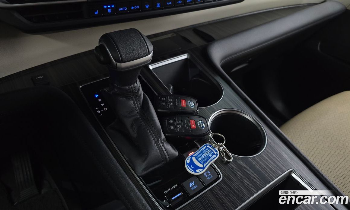 Toyota Sienna 2.5 Hybrid 2WD