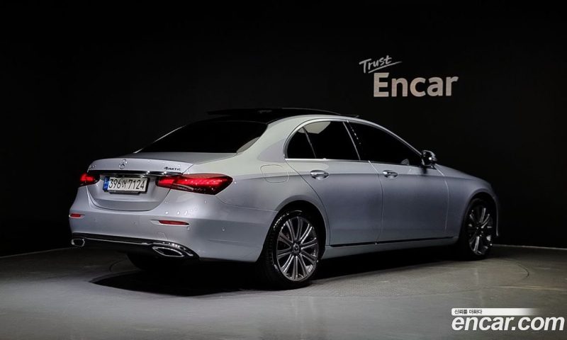 Mercedes Benz E-Class E450 4MATIC Exclusive