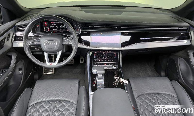 Audi Q8 55 TFSI Quattro Premium