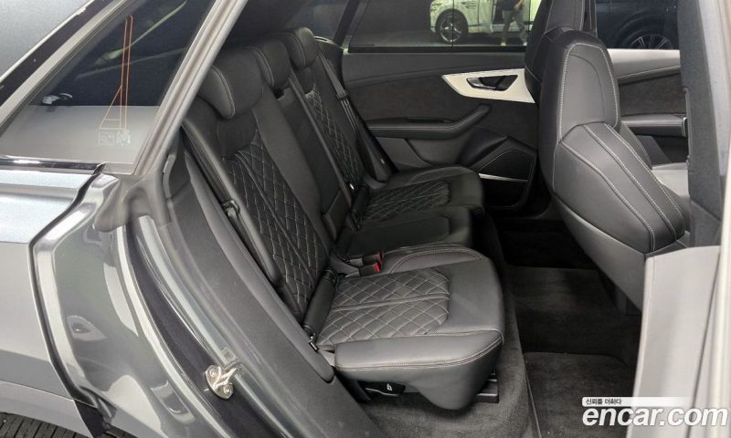 Audi Q8 55 TFSI Quattro Premium