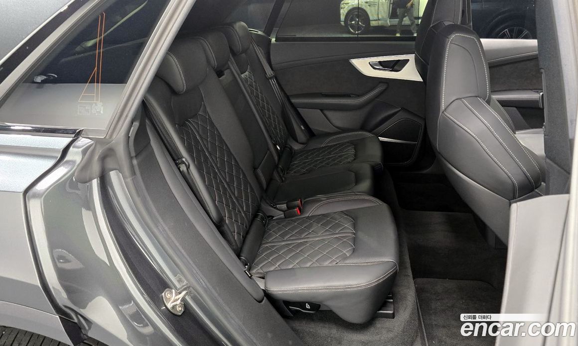 Audi Q8 55 TFSI Quattro Premium