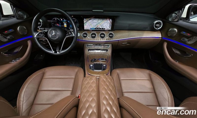 Mercedes Benz E-Class E220d 4MATIC Exclusive