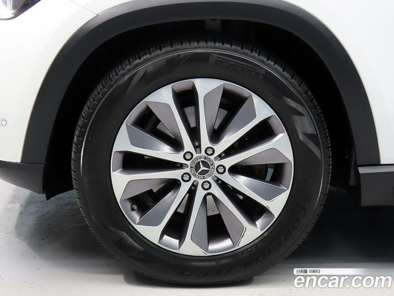 Mercedes Benz GLE-Class GLE300d 4MATIC