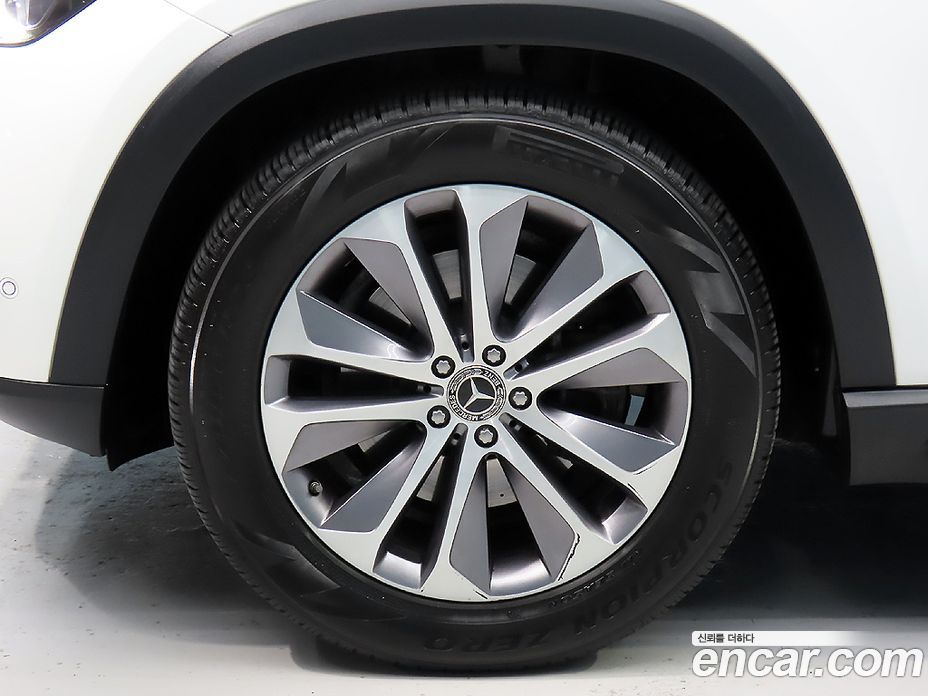 Mercedes Benz GLE-Class GLE300d 4MATIC