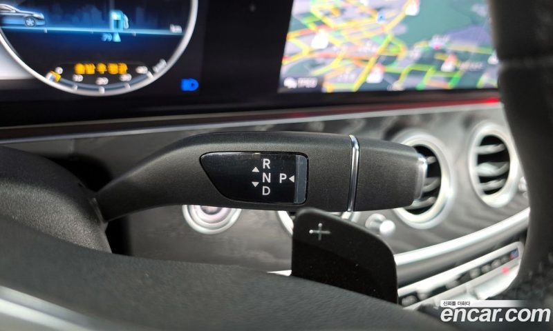 Mercedes Benz E-Class E300 Avantgarde