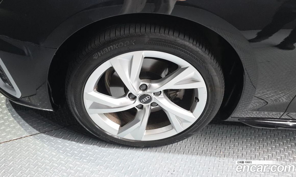 Audi A4 35 TDI Premium