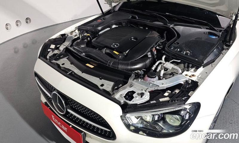 Mercedes Benz E-Class E350 4MATIC AMG Line