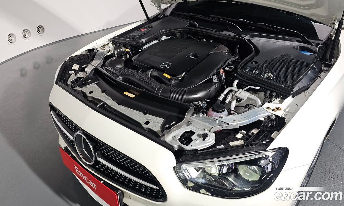 Mercedes Benz E-Class E350 4MATIC AMG Line