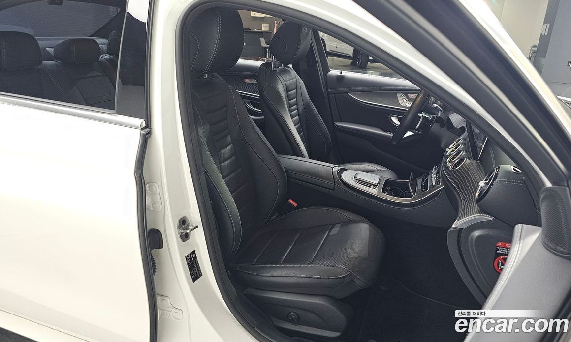 Mercedes Benz E-Class E350 4MATIC AMG Line