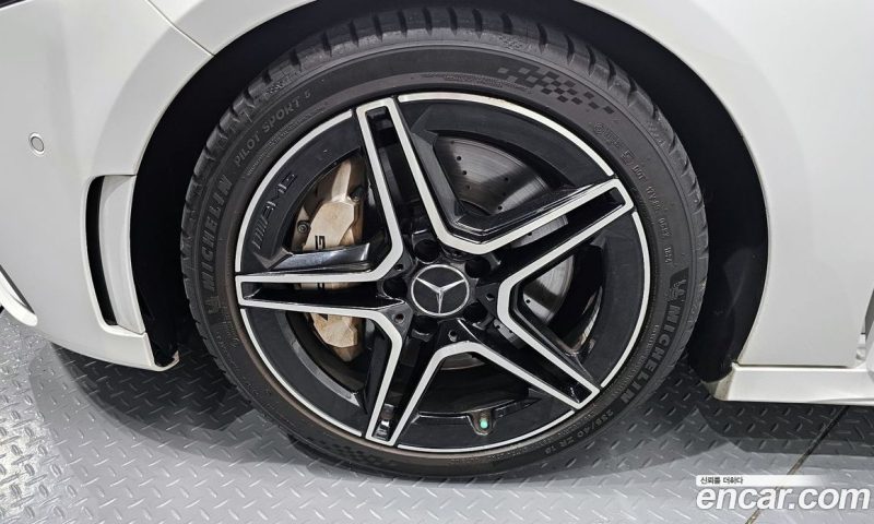 Mercedes Benz A-Class AMG A35 4MATIC Sedan