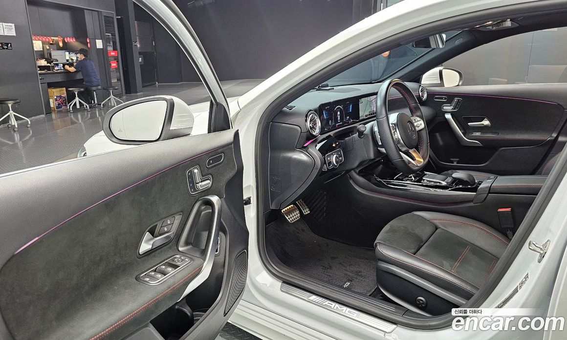 Mercedes Benz A-Class AMG A35 4MATIC Sedan