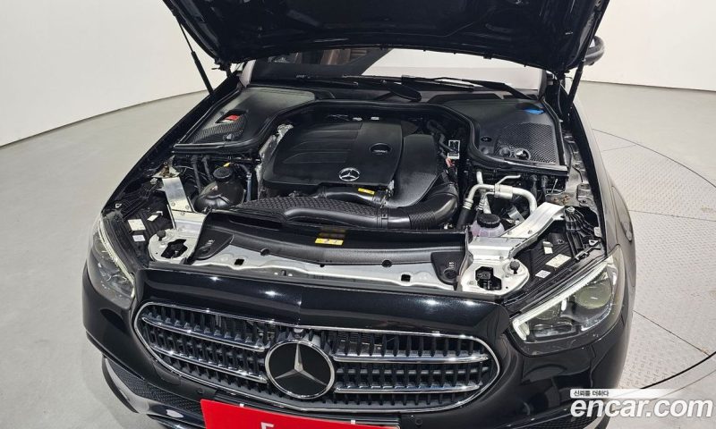 Mercedes Benz E-Class E350 4MATIC Avantgarde
