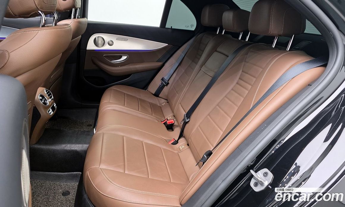 Mercedes Benz E-Class E350 4MATIC Avantgarde