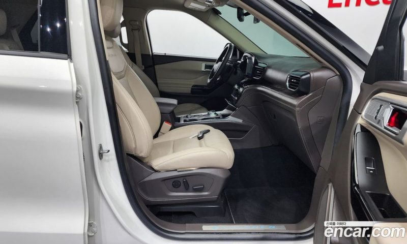 Ford Explorer 3.0 Platinum 4WD