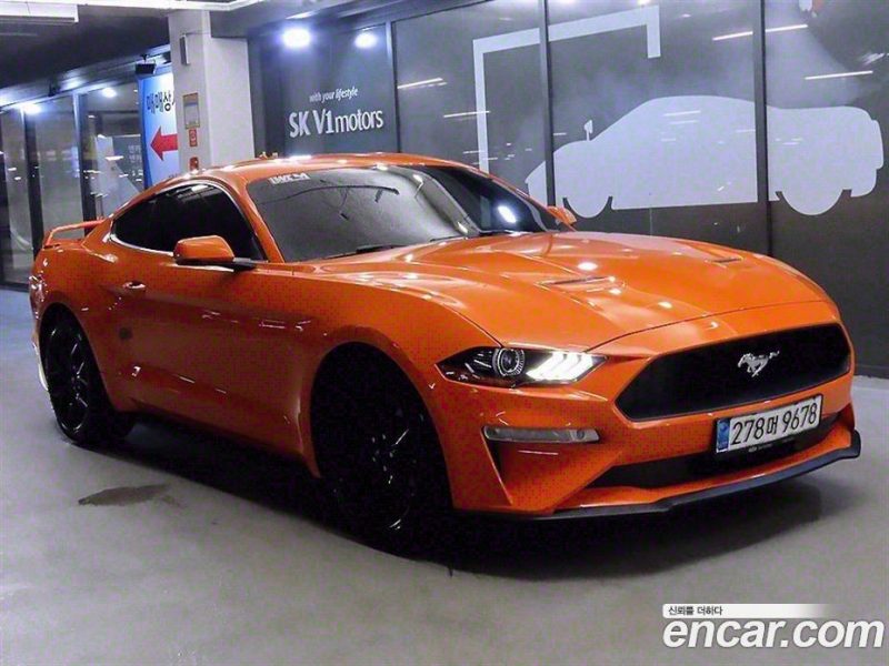 Ford Mustang Coupe