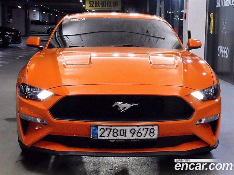 Ford Mustang Coupe