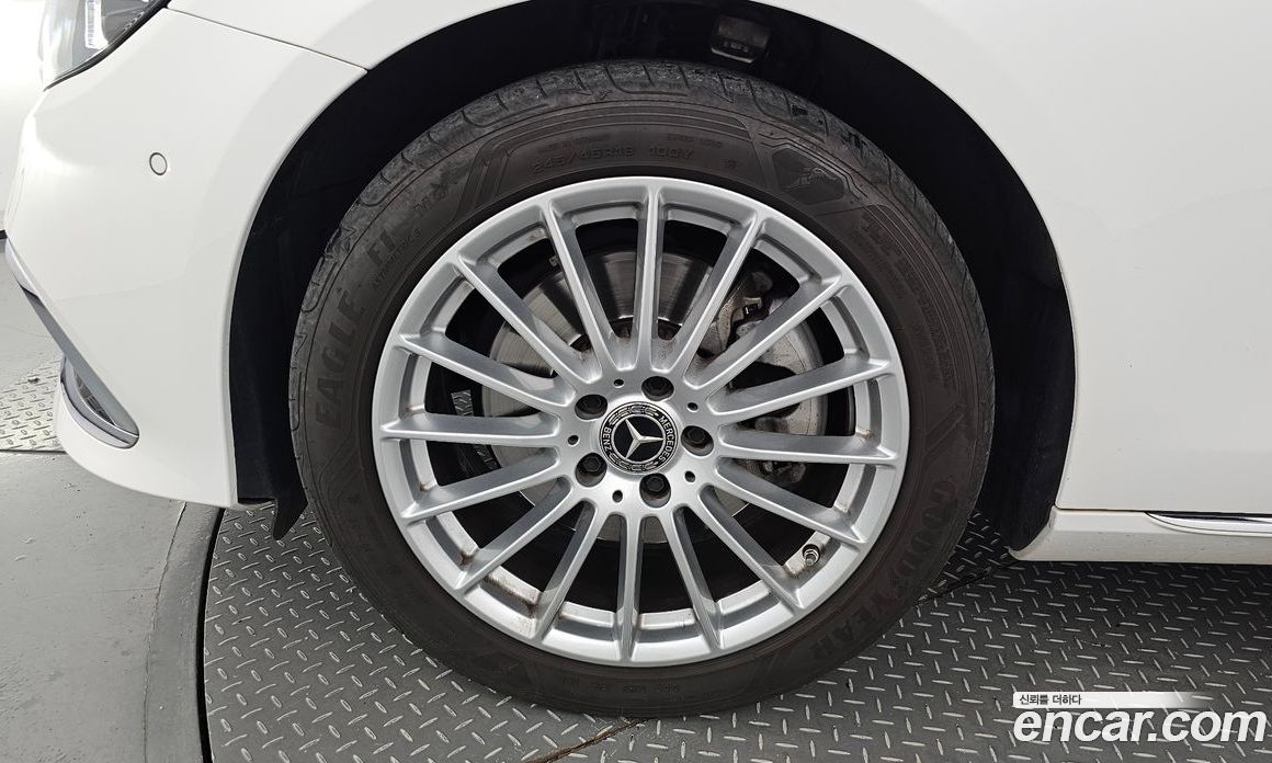 Mercedes Benz E-Class E250 Exclusive