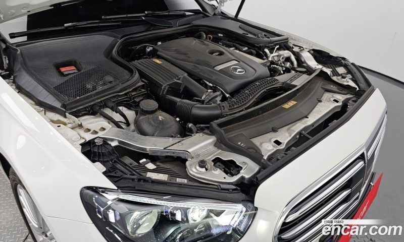 Mercedes Benz E-Class E250 Exclusive