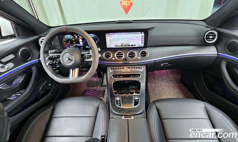 Mercedes Benz E-Class E220d 4MATIC AMG Line