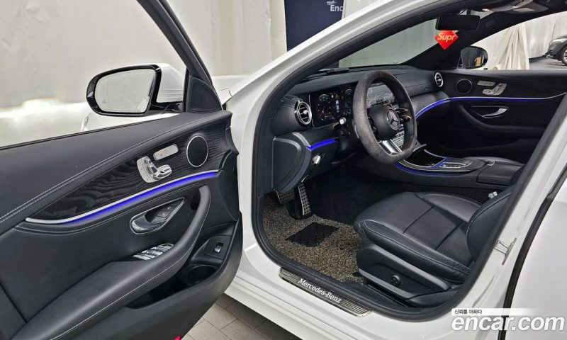 Mercedes Benz E-Class E220d 4MATIC AMG Line