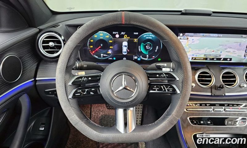 Mercedes Benz E-Class E220d 4MATIC AMG Line