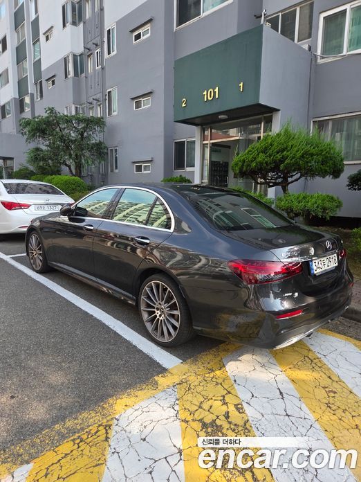 Mercedes Benz E-Class E350 4MATIC AMG Line