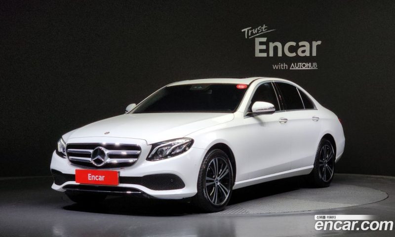 Mercedes Benz E-Class E220d Avantgarde