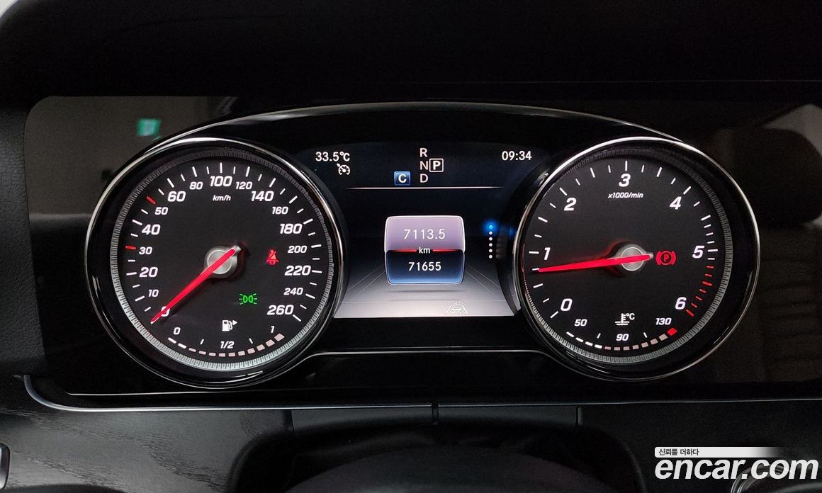 Mercedes Benz E-Class E220d Avantgarde
