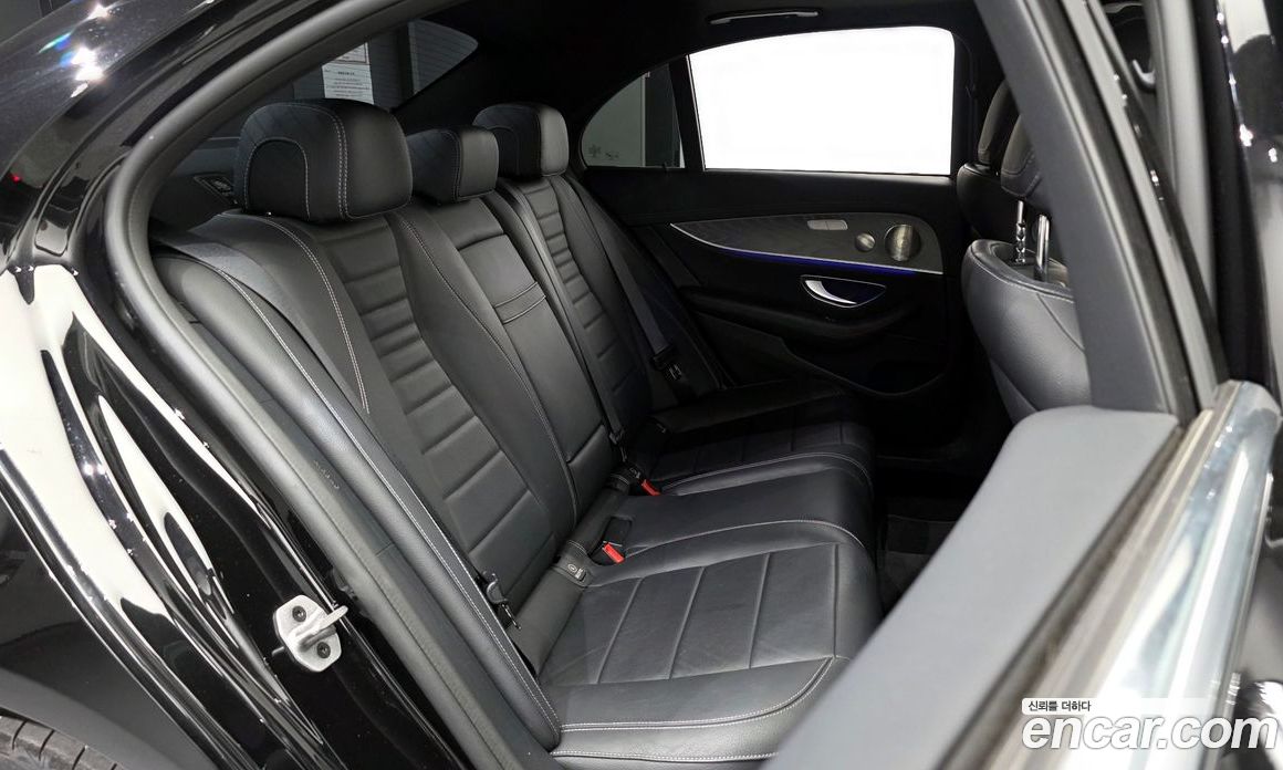 Mercedes Benz E-Class E350 4MATIC Avantgarde