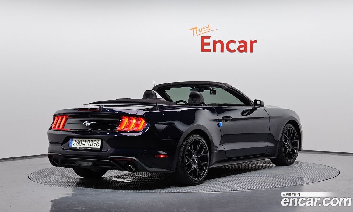 Ford Mustang Convertible