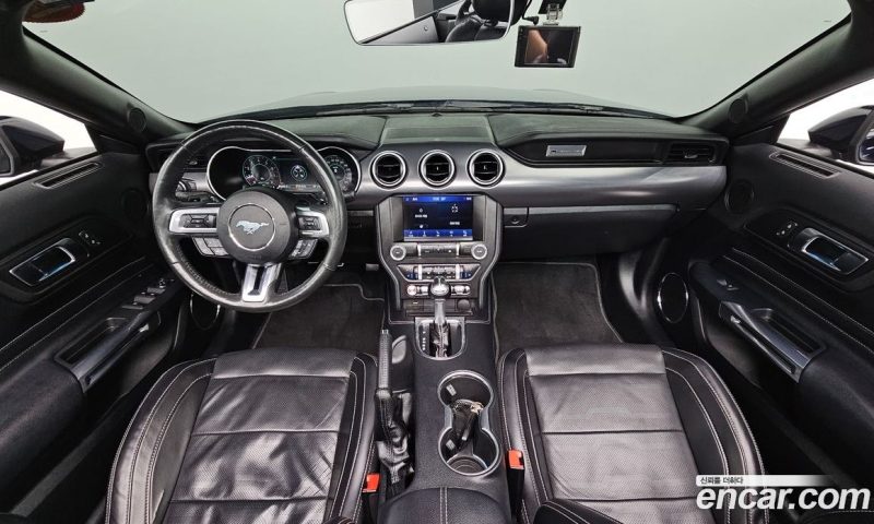 Ford Mustang Convertible