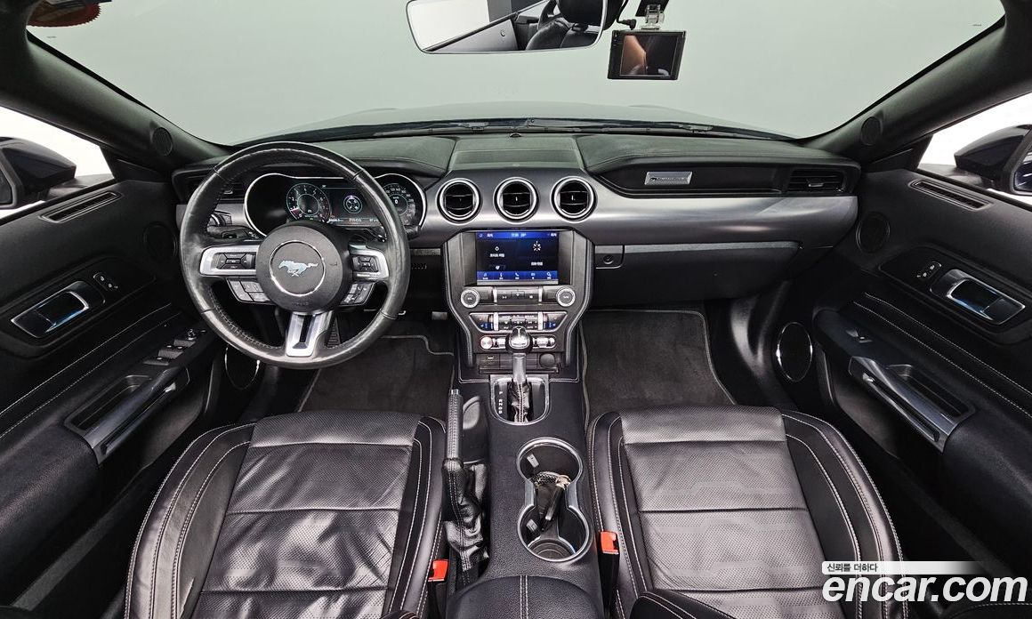 Ford Mustang Convertible