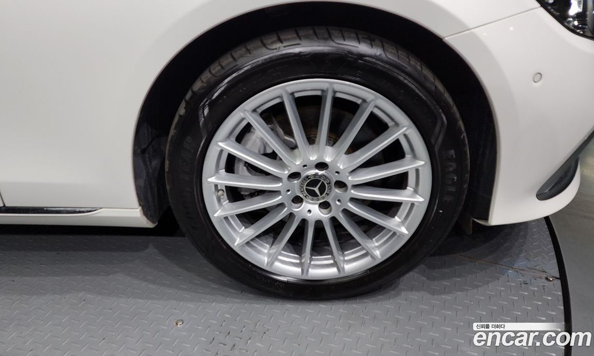 Mercedes Benz E-Class E250 Exclusive