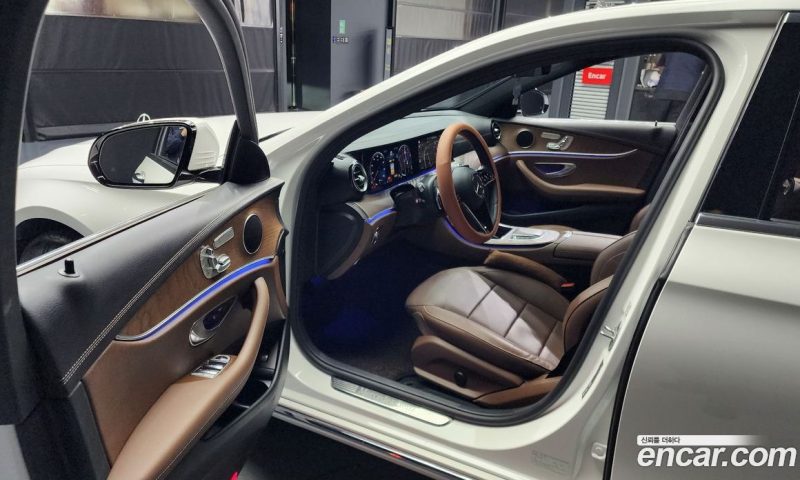 Mercedes Benz E-Class E250 Exclusive