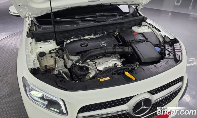 Mercedes Benz GLB-Class GLB250 4MATIC