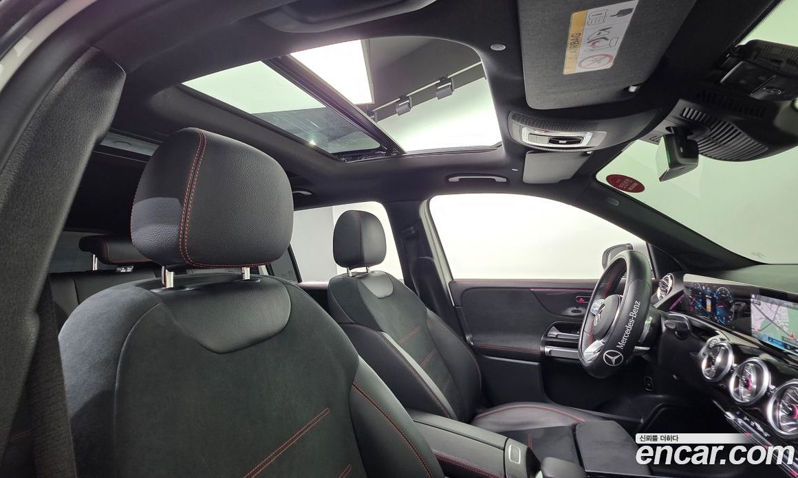 Mercedes Benz GLB-Class GLB250 4MATIC