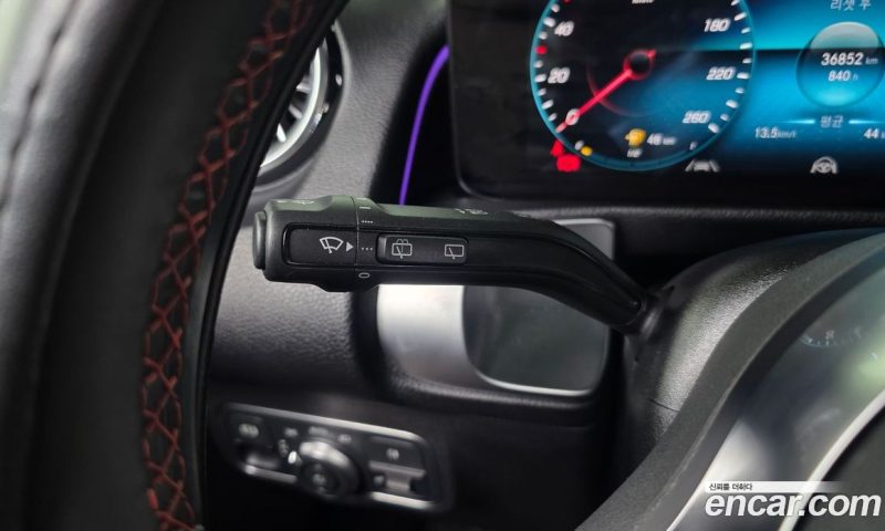Mercedes Benz GLB-Class GLB250 4MATIC