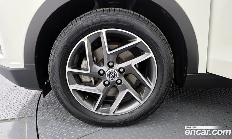SsangYong Tivoli Gasoline 1.5 2WD