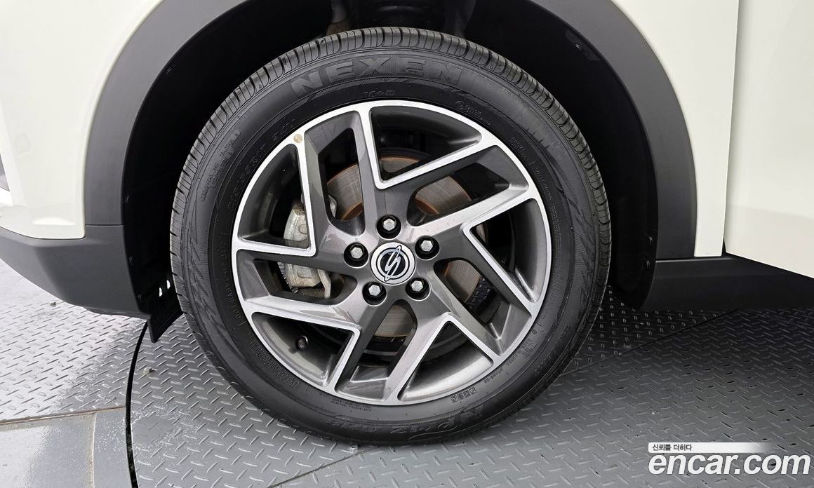 SsangYong Tivoli Gasoline 1.5 2WD