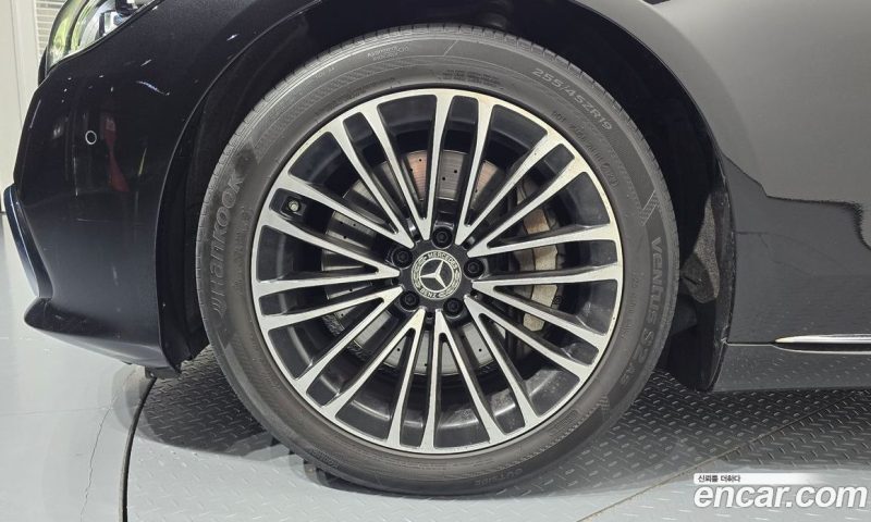 Mercedes Benz S-Class S350 D