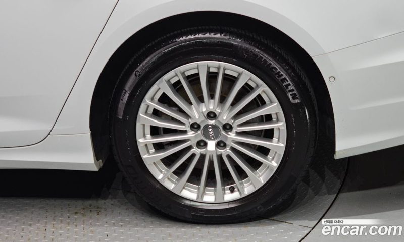 Audi A6 45 TFSI Premium