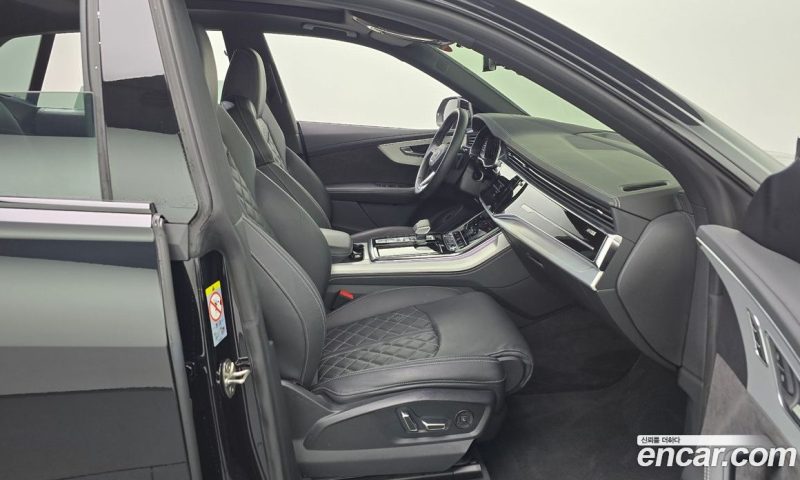 Audi Q8 55 TFSI Quattro Premium